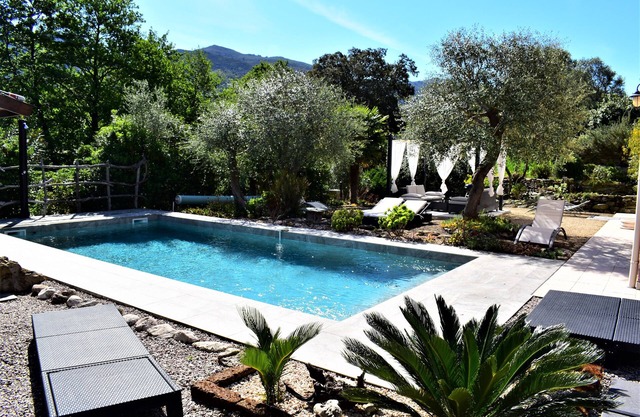 F3 Dans Villa Zencorse Avec Piscine 4km Plages