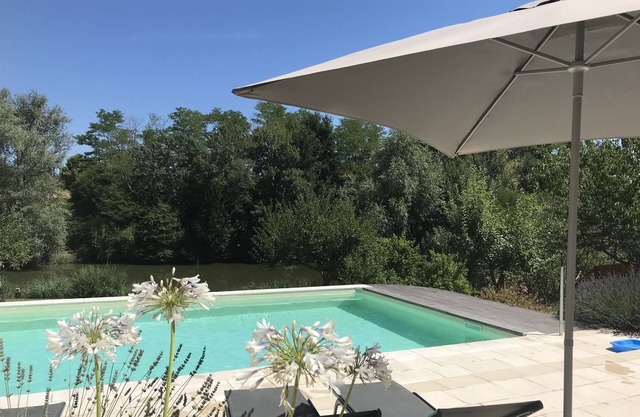 Fabulous 4⭐️character property with fishing lake, private pool Dordogne