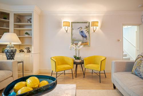 Fabulous 3Bd Mews House in the heart of Belgravia - RARE FIND
