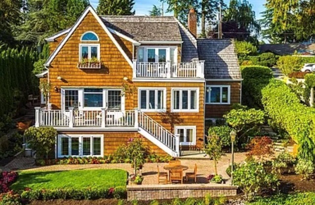 Fabulous Lake Washington Estate Unlike Any Others - Sleeps 18