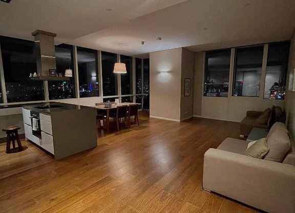 Fabulous two bedroom apartment on the high floor