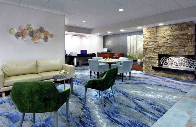 Fairfield Inn & Suites by Marriott Charlottesville North