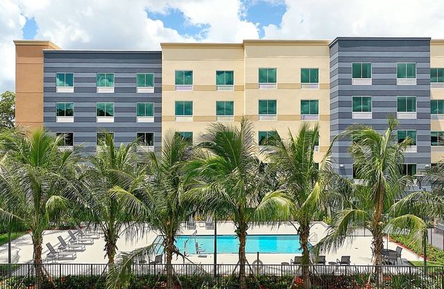 Fairfield Inn & Suites by Marriott Fort Lauderdale Northwest