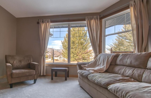 Fairmont Hot Springs, 3 Bedroom Vacation Home