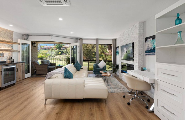 Fairway Haven - On Golf Course, Remodeled w/pool