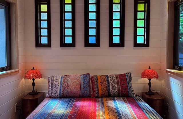 Fairytale Cabin in Umpqua National Forest