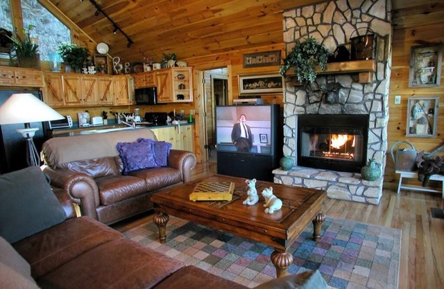 Falling Waters - Free Estate Tours - Secluded Luxury Cabin - Near Majestic River