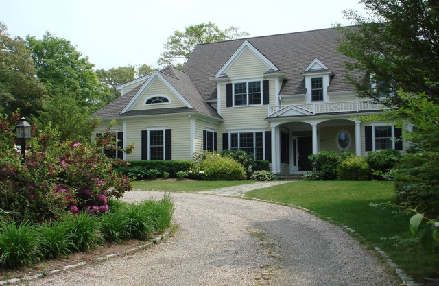 Falmouth Luxury Retreat - Walk to Beaches - Heated Pool - Near Wood's Hole