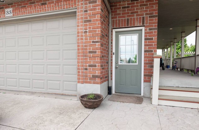 Family and pet friendly, stylish private suite in a calm and clean neighbourhood