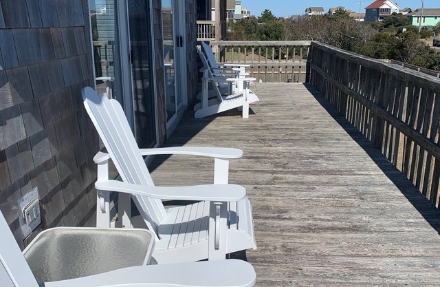 Family Cottage in South Nags Head with easy beach access!