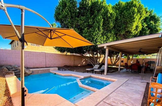 Family + Dog Friendly Home w/ Heated Pool, Spa, Games & more