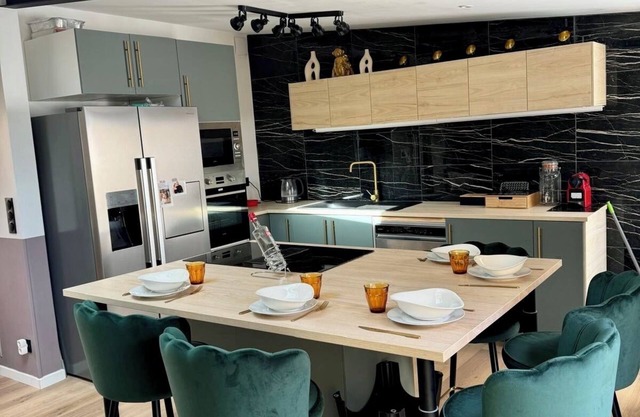 Family escape: Quiet house, spacious garden, 20' from Disney & 30' from Paris