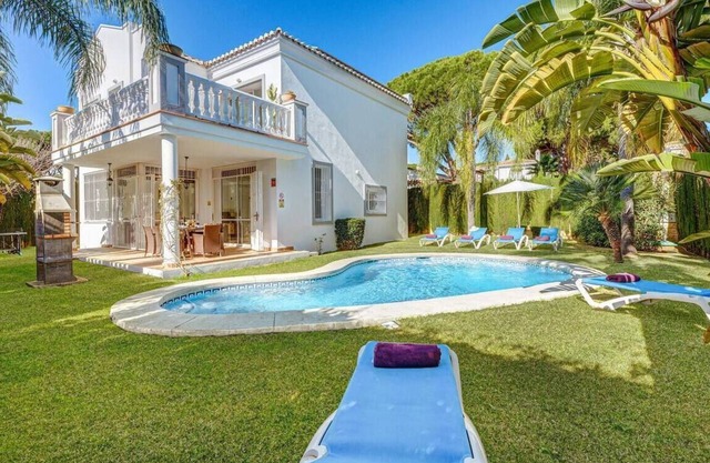 Family friendly 3 bedroom property in the heart of Calahonda