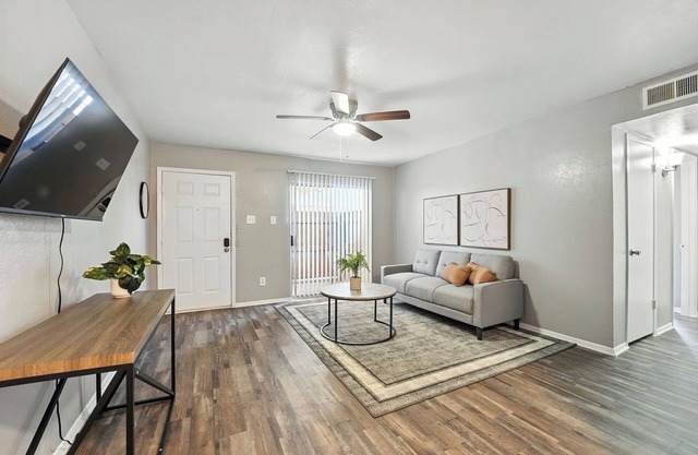 Family-Friendly 2Bd Midterm Stay I Parking Onsite