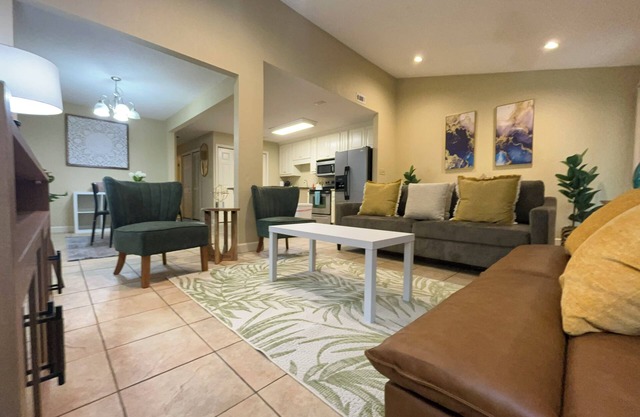 Family-Friendly 3BR Retreat · Free Parking · Quiet & Safe Area