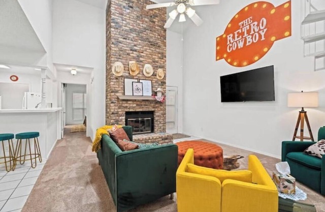 Family Friendly: Arcade game: Air Hockey: Garage Access