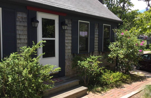Family Friendly -Close to Red River Beach on Nantucket Sound
