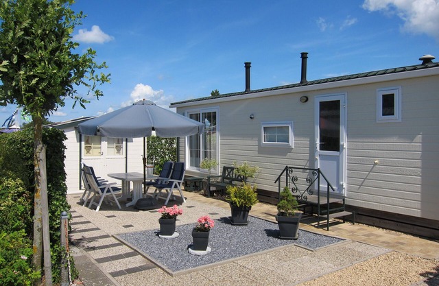 Family friendly chalet Emma on the 5 * family park Julianahoeve, on the beach