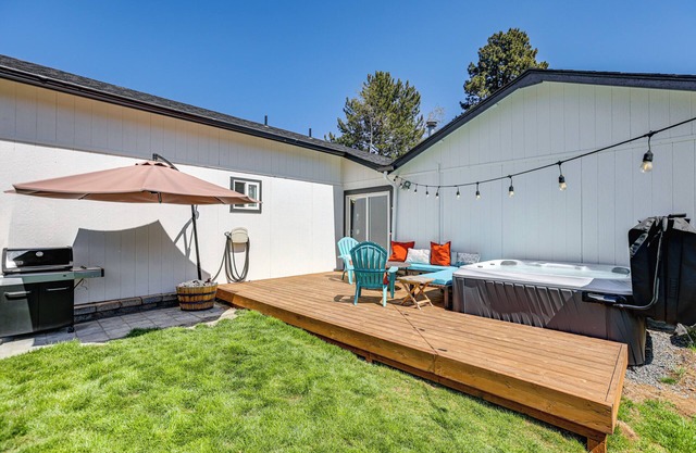 Family-Friendly Home w/Fire Pit in Bend!