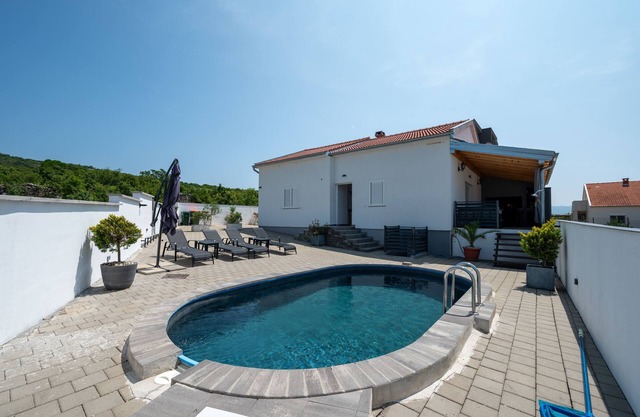 Family friendly house with a swimming pool Maslenica, Novigrad (K-23719)