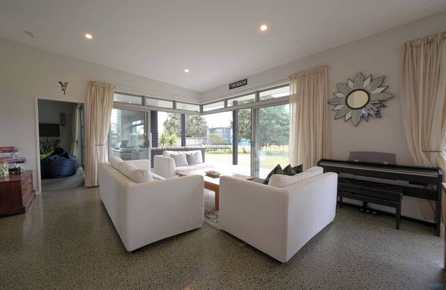 Family Friendly on Kewai.