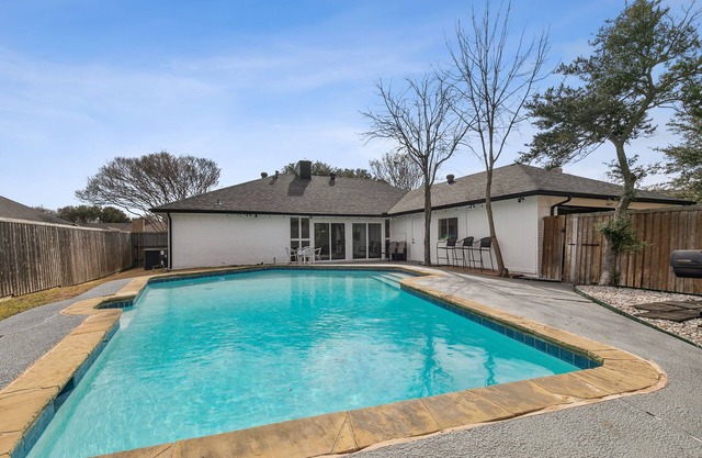 Family friendly/POOL/Sleeps 16/Luxury