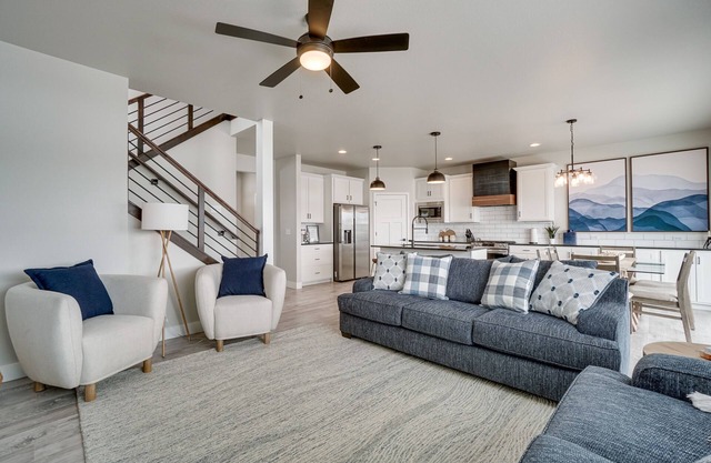 Family-Friendly Townhome ~ 2 Mi to Windsor Lake!