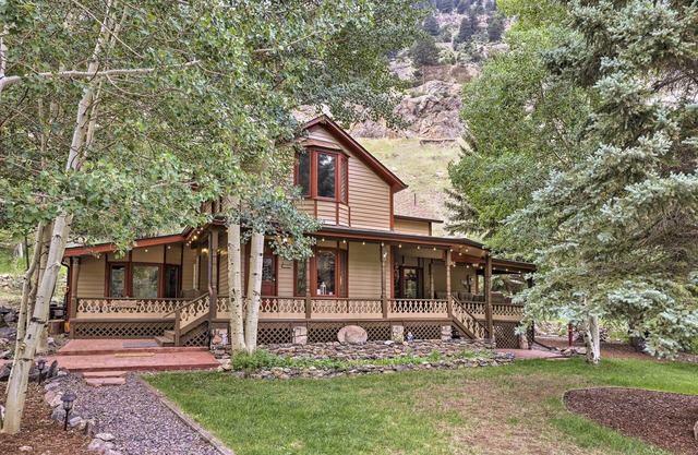 Family Home in Georgetown: Walk to Town & Railroad