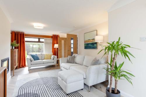 Family Home Inverkeithing ideal for Edinburgh, Dunfermline & St Andrews 3 bedrooms