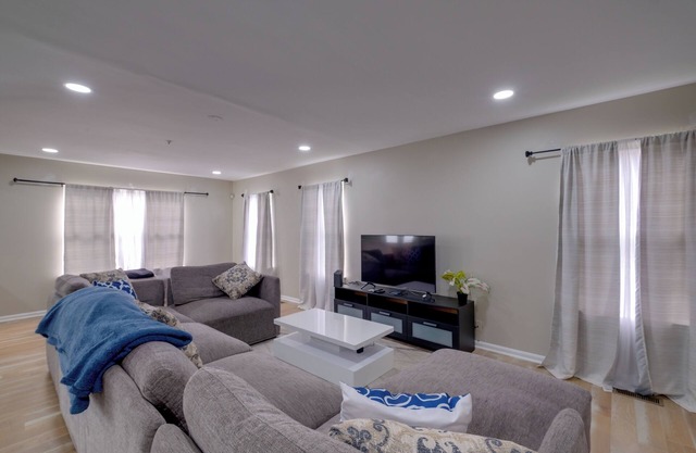 Family Home Near UMD & Dtwn Silver Spring!