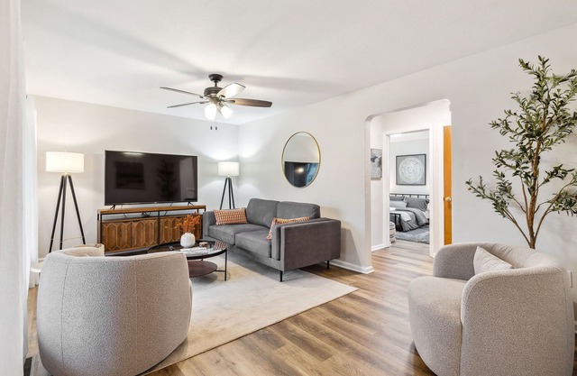 Family Retreat Near Cleveland Clinic w/Game Room