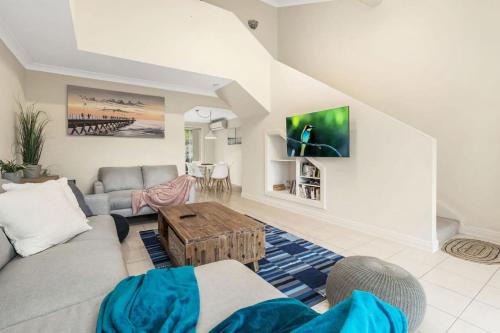 Family Retreat Surf Beach NSW
