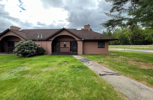 Family Retreat at Woodstock, NH - Minutes from Loon Mountain