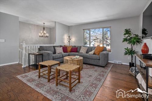 Family Retreat W Game Room & Fire Pit