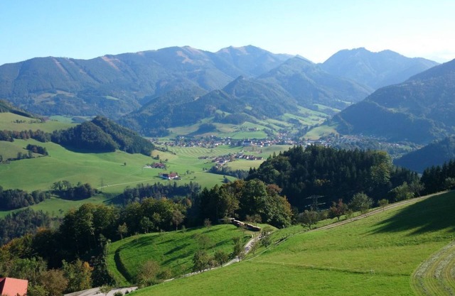 Family room, shower, WC, 2 bedrooms - Ferienhof Rabenreith