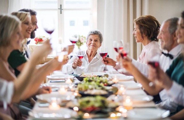 Family vacation with grandma/grandpa in a central location in southern Hesse/12p. Near bathing lake.