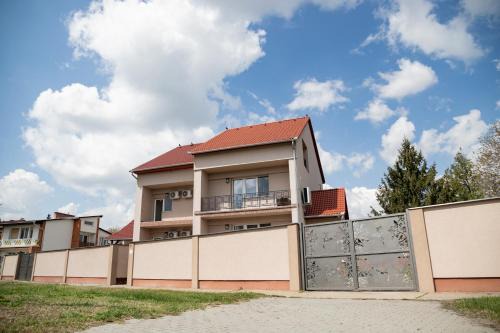 Farkas Villa