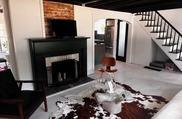 Farm and Wine Lovers’ Cottage Near the Hamptons