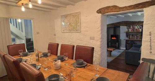 Farmhouse - Dogs welcome - Near Tywyn