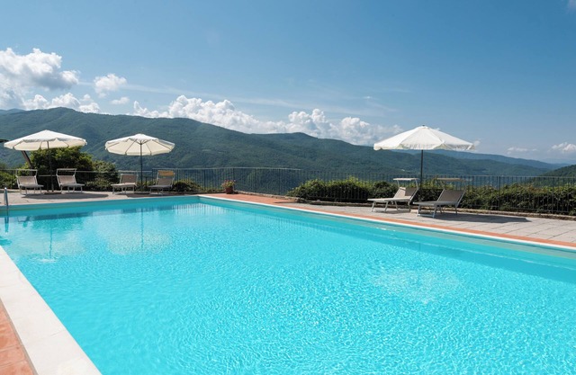 Farmhouse 'Universal Harmony - Capinera' with Mountain View, Shared Pool and Wi-Fi