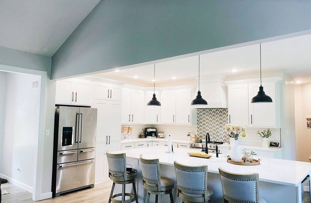 Farmhouse with seasonal pool and 20 acres