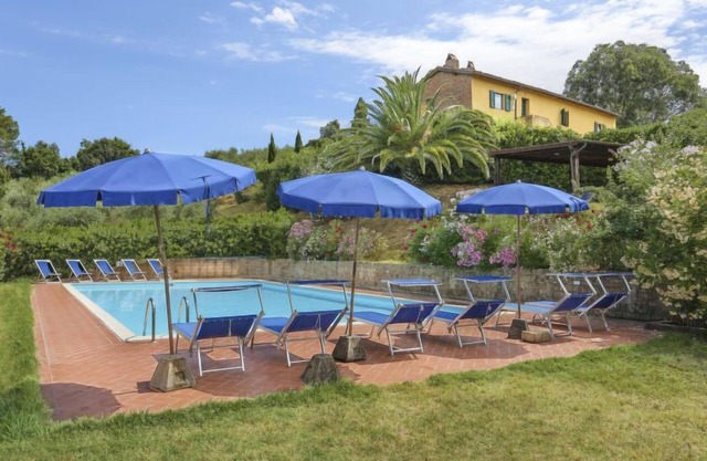 Favilli (PAA130) by Interhome