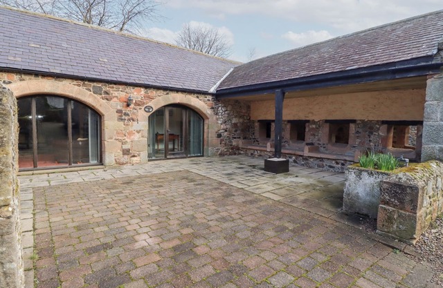 FERN COTTAGE, family friendly, with a garden in Wooler