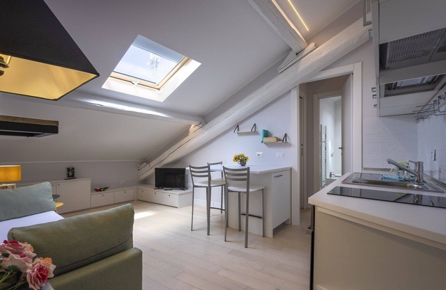 Ferrucci, 1 Br Attic In Milan By Halldis