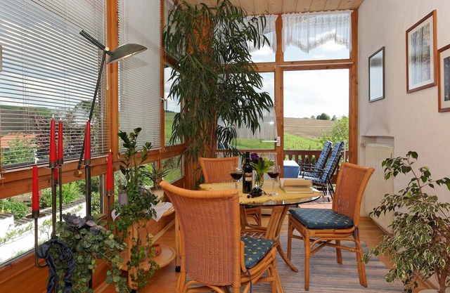 FeWo mit Balkon | 56qm große, gemütliche Nichtraucher-FeWo im 1.OG