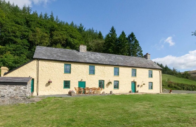 Ffermdy Llanwrtyd in Llanwrtyd Wells