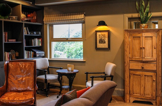 Fiddle and Bow Hotel