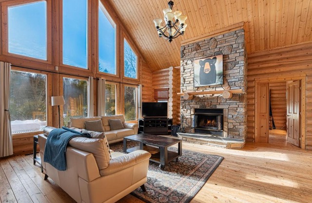 Fiddler Lake Resort Chalet 4 Cerf