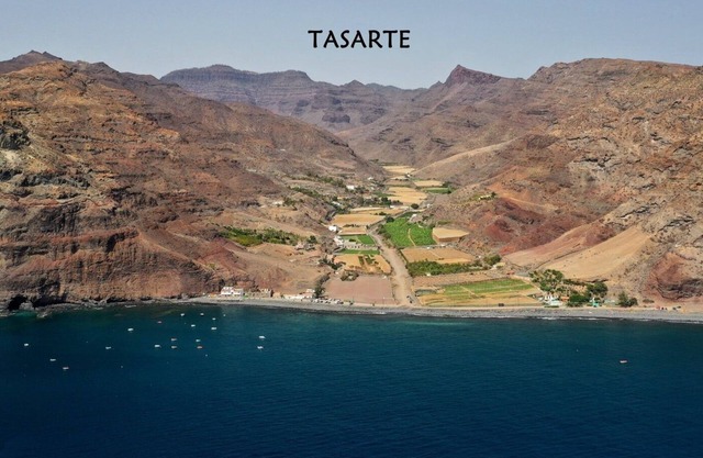 Finca "Casita Feliz" with Mountain View, Private Garden & Wi-Fi