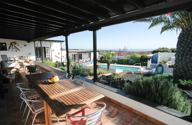 Finca "El Volcan" Canarian Country Home, 4 Bedrooms, 3 Bath, Stunning Sea Views